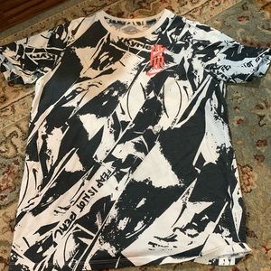 Kyrie Irving Nike teee